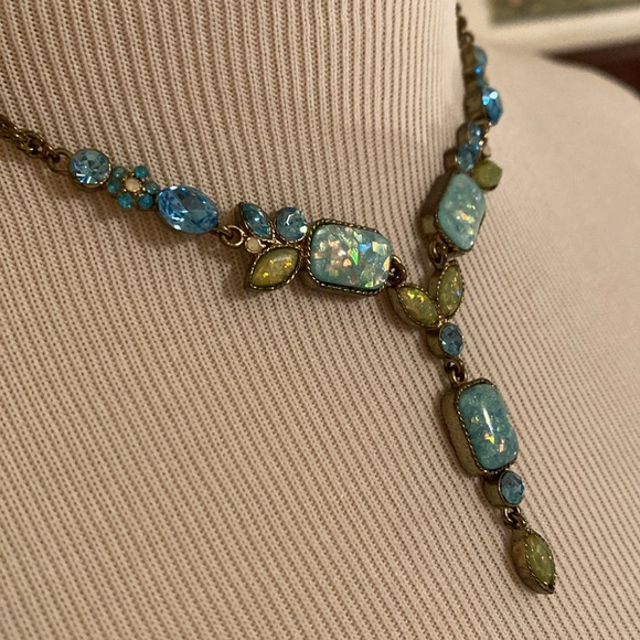 Beautiful statement necklace… - Picture 2 of 6